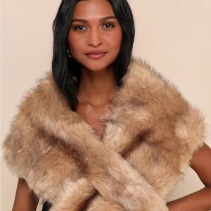 Lulu's Elegant Faux Fur Stole in Brown